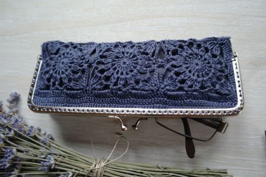 szydełkowane etui 