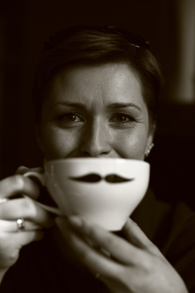 Smili i filiżanka z wąsem